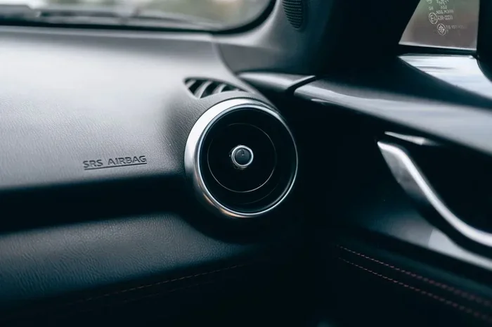 Light Vehicle Air Conditioning Components Explained